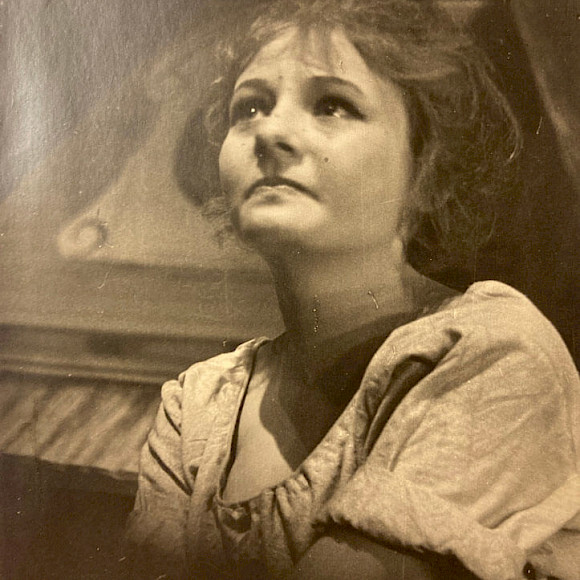 In »Der Talisman« von Johann Nestroy als Salome Pockerl, Stadttheater Bern, Regie: Günther Beelitz